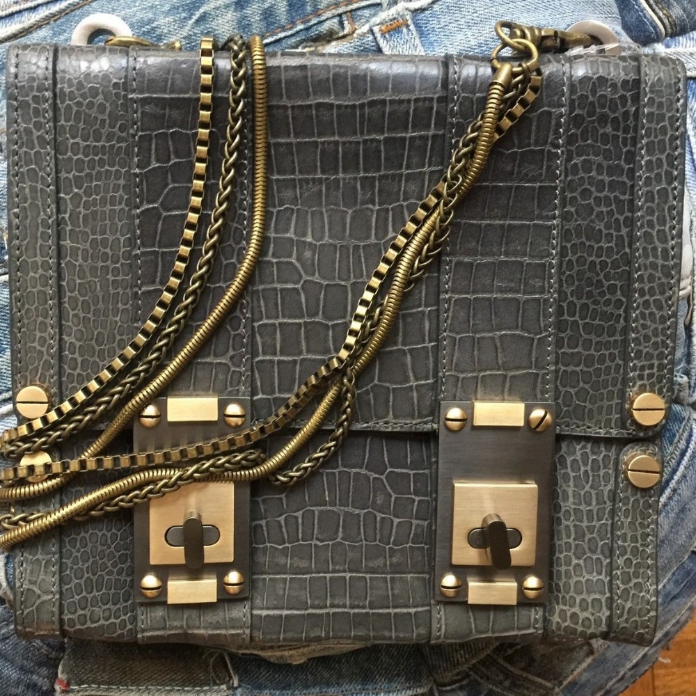 Alexisuospny gray bag purse with gold color detail